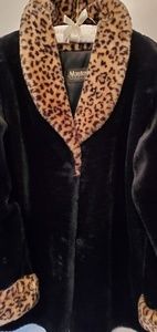 Women's faux fur coat